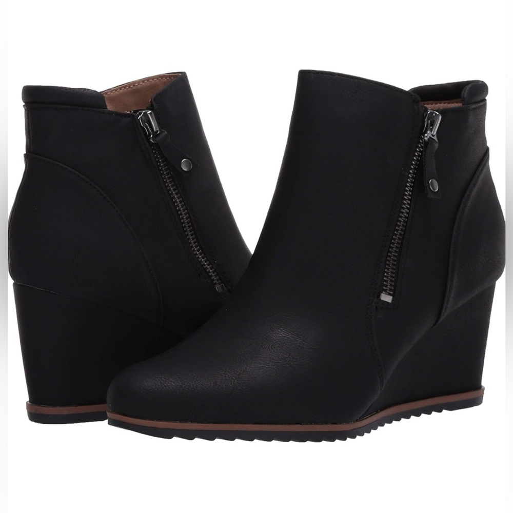 Women’s SOUL Naturalizer Haley Wedge Booties Size 9 Black